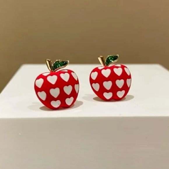 ✨Anthropologie Mela Apple Earrings - Picture 1 of 7